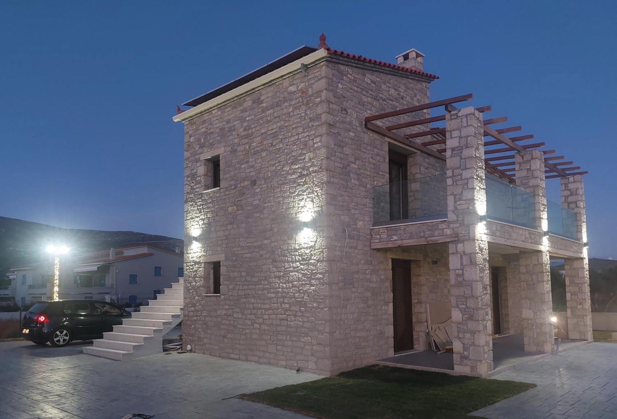 Santa Domenica Nafpaktos - Rooms And Apartments By The Sea 外观 照片