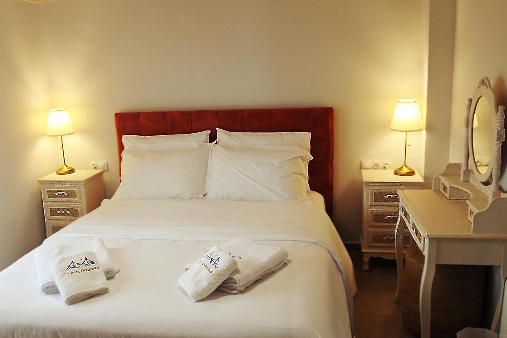 Santa Domenica Nafpaktos - Rooms And Apartments By The Sea 外观 照片