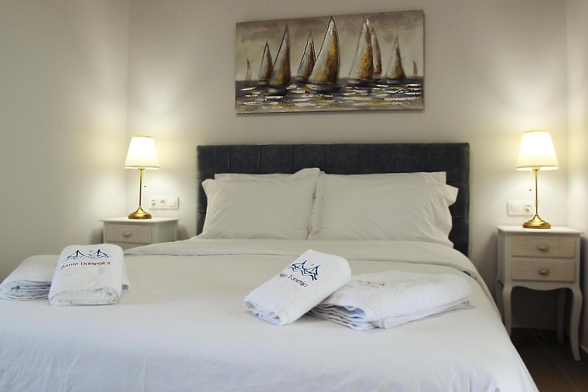 Santa Domenica Nafpaktos - Rooms And Apartments By The Sea 外观 照片