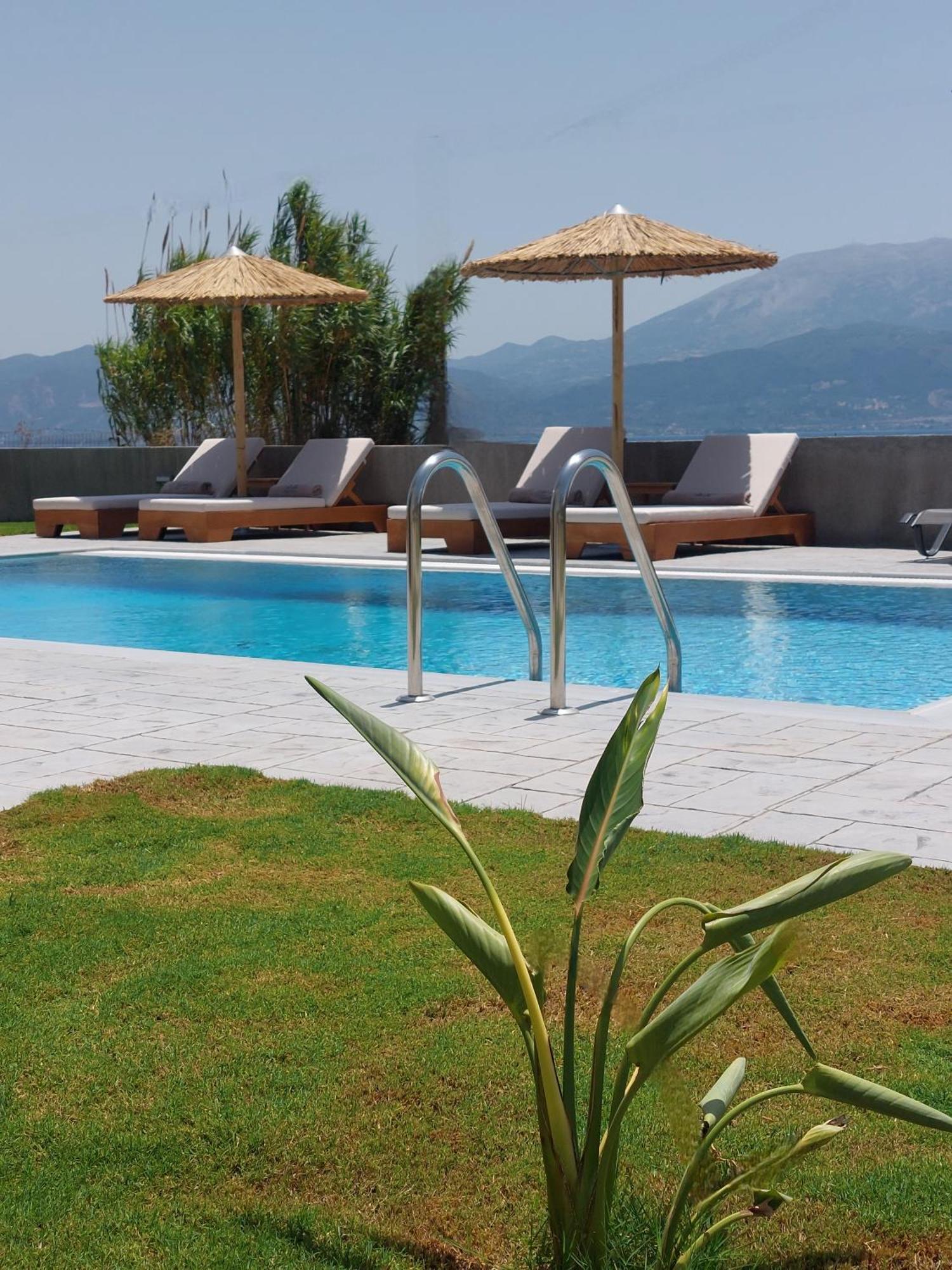 Santa Domenica Nafpaktos - Rooms And Apartments By The Sea 外观 照片
